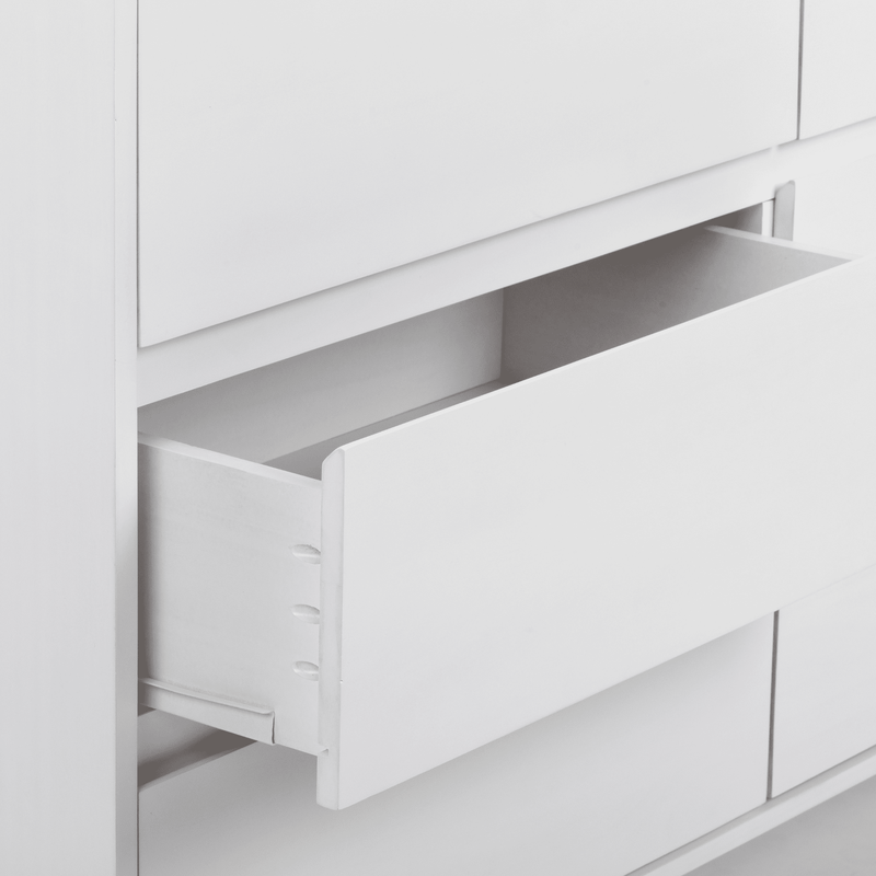 Max and Lily Scandinavian 6-Drawer Dresser in White