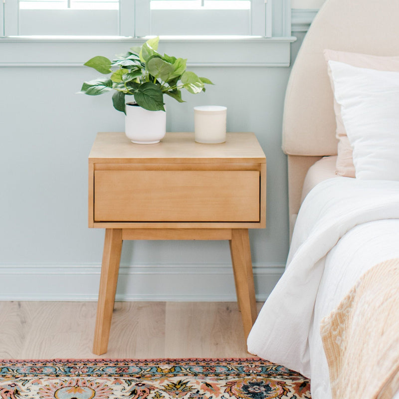 Max and Lily Scandinavian Nightstand in solid wood - view 2