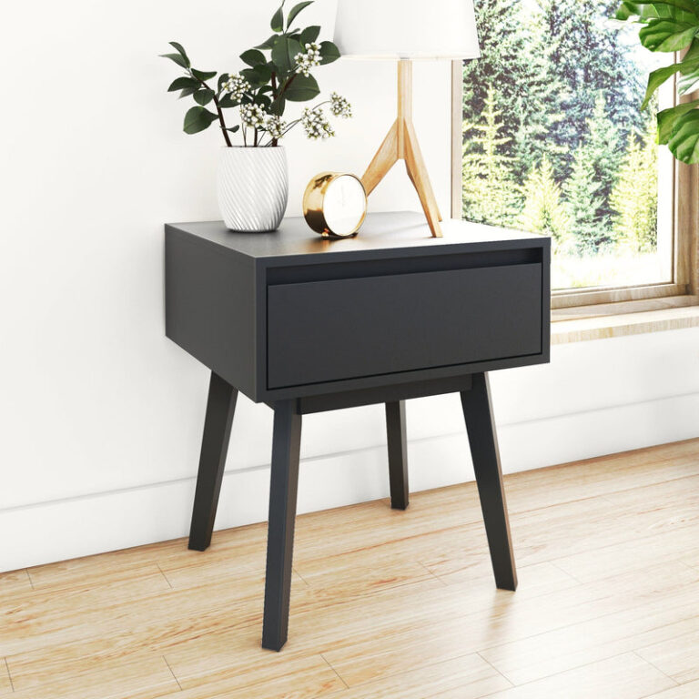 Max and Lily Scandinavian Nightstand in solid wood - view 3