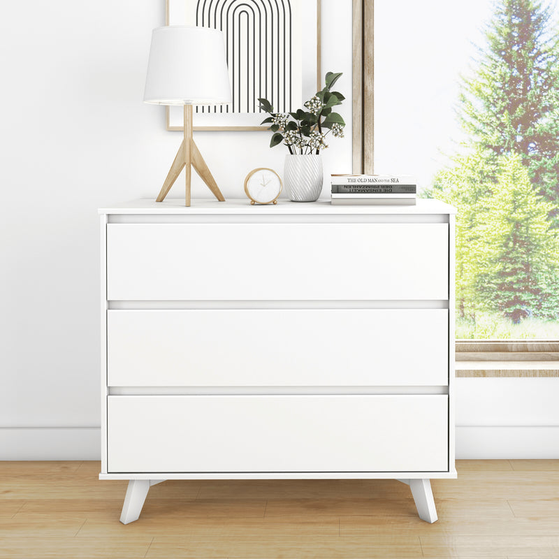 Max and Lily Scandinavian 3-Drawer Dresser in solid wood - view 1