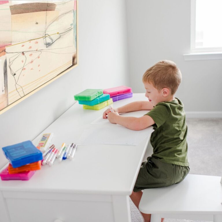 Maxtrix Large 2 Drawer Desk – detail
