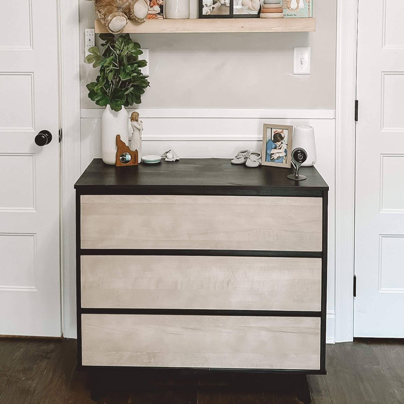 Max and Lily Scandinavian 3-Drawer Dresser in Blonde and Black