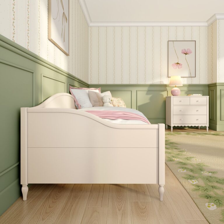 Max and Lily Charlotte Daybed - Thumbnail Image 16