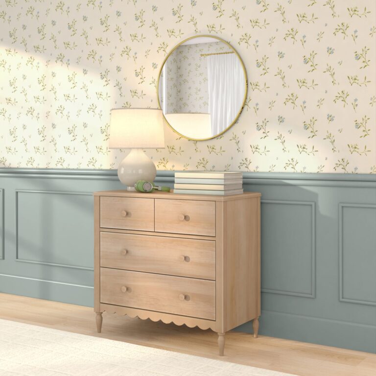 Max and Lily Charlotte 4-Drawer Dresser - Thumbnail Image 28