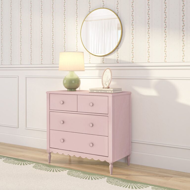 Max and Lily Charlotte 4-Drawer Dresser - Thumbnail Image 2