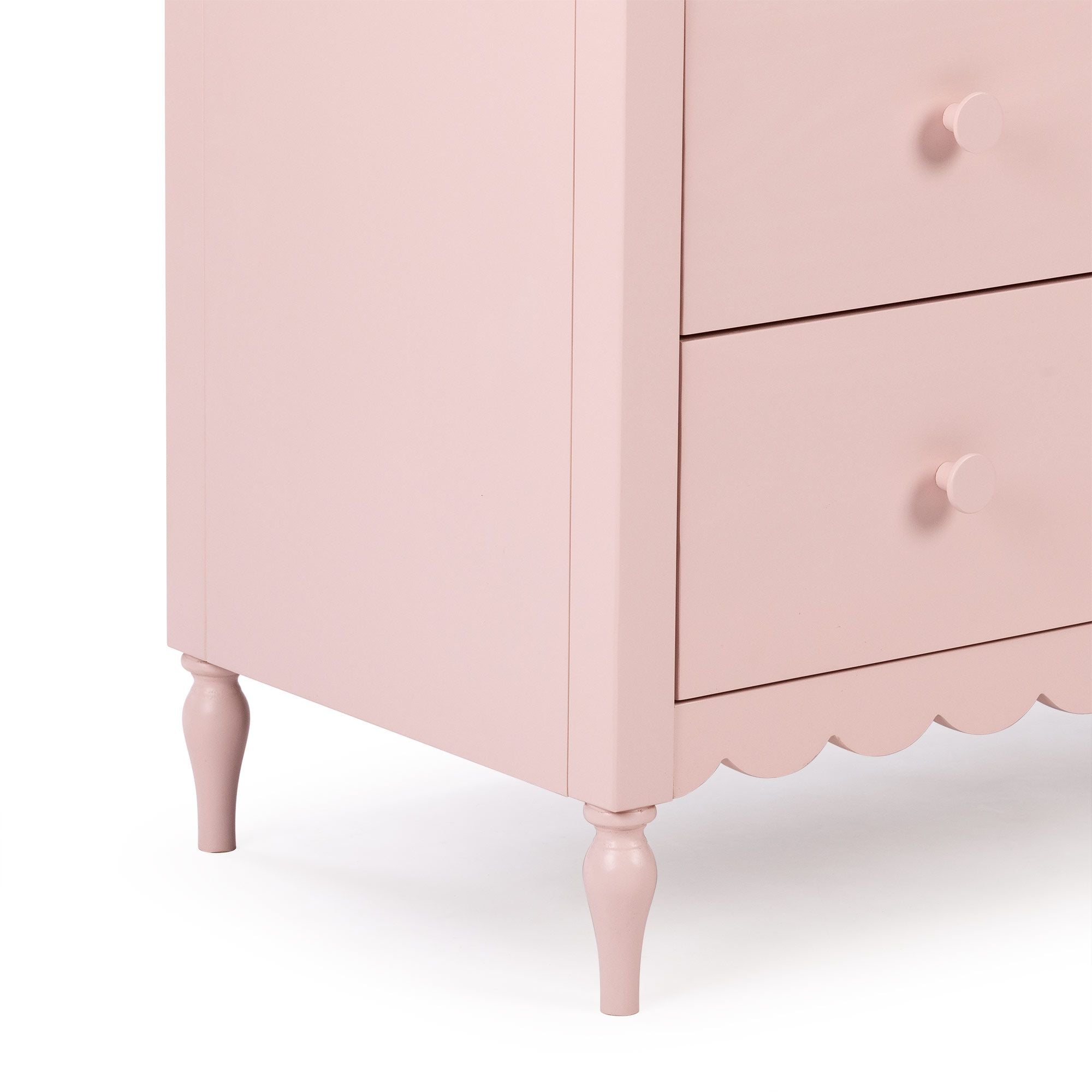 Max and Lily Charlotte 4-Drawer Dresser - Image 7