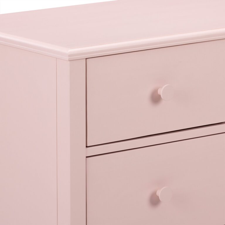 Max and Lily Charlotte 4-Drawer Dresser - Thumbnail Image 10