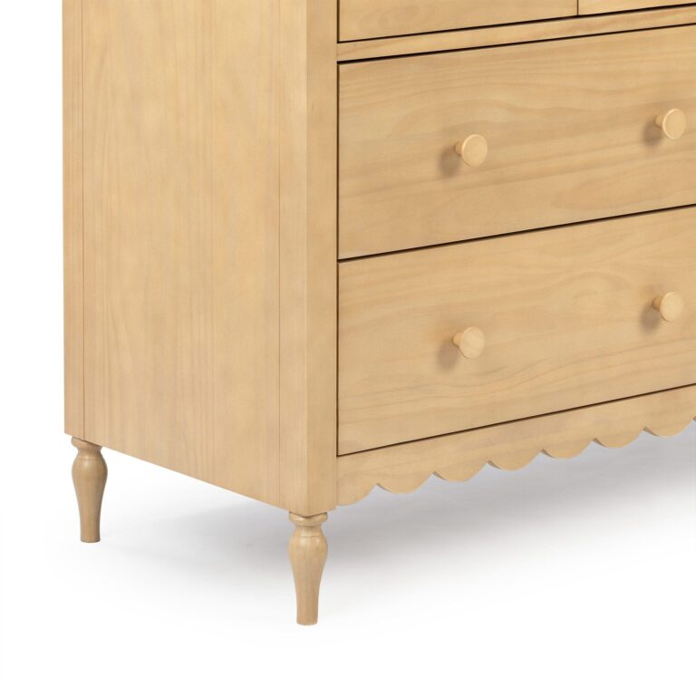 Max and Lily Charlotte 7-Drawer Dresser - Thumbnail Image 30