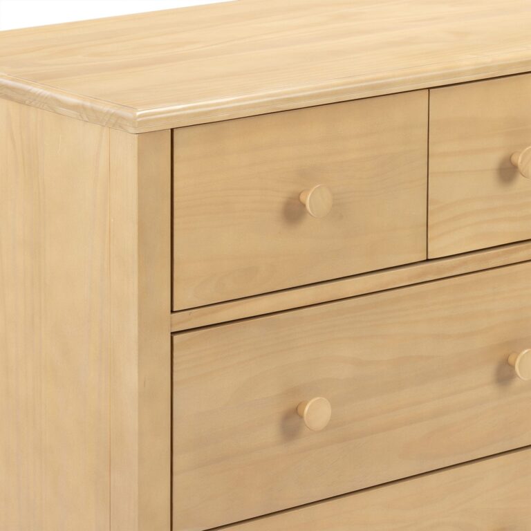 Max and Lily Charlotte 7-Drawer Dresser - Thumbnail Image 31
