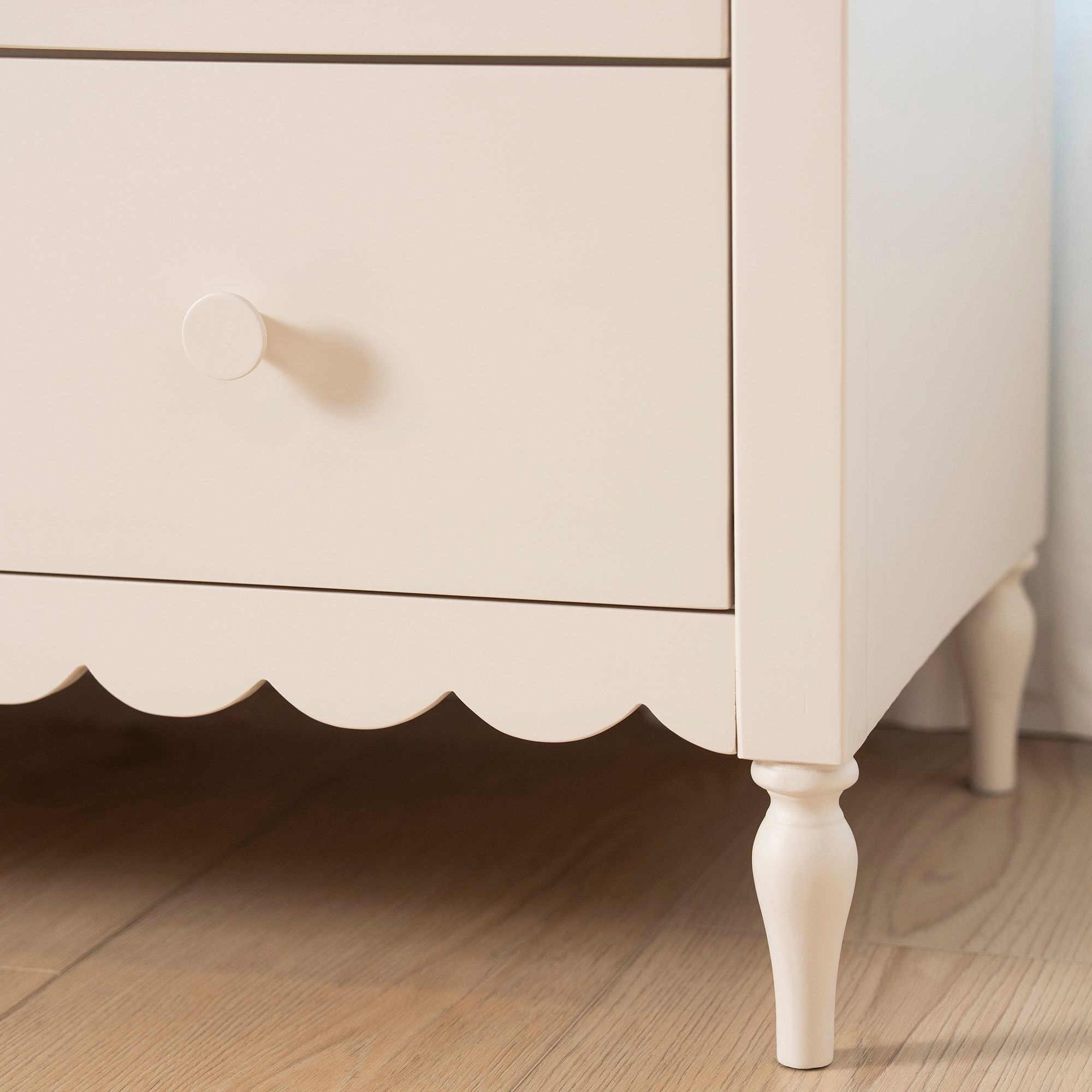 Max and Lily Charlotte 7-Drawer Dresser - Image 21